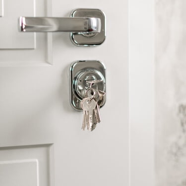 house keys door lock